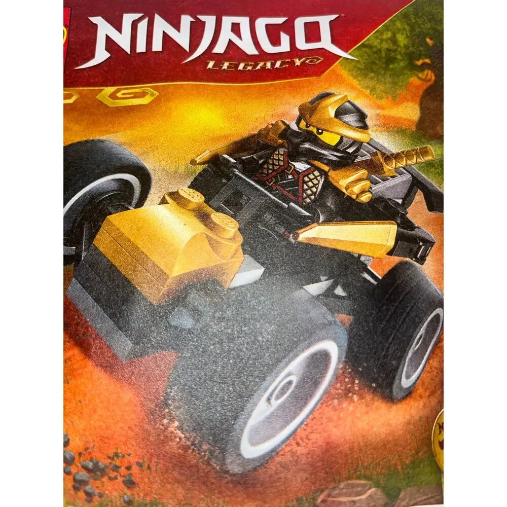 LEGO Ninjago Legacy 30723 Ninja Cole's Car polybag set - Picture 2 of 3
